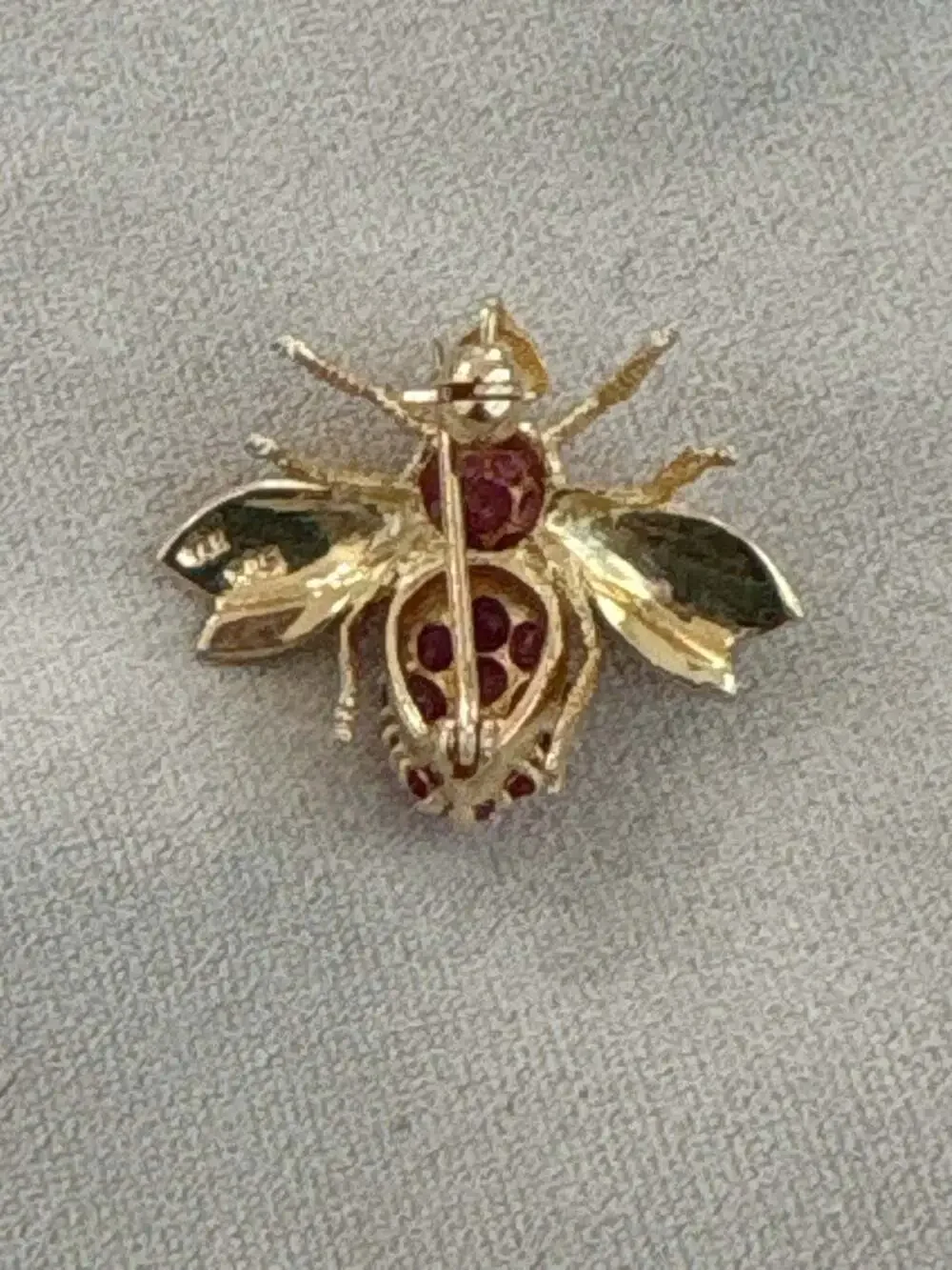 Vintage New 14K Yellow Gold Ruby Bee Brooch Pin Gorgeous Color!